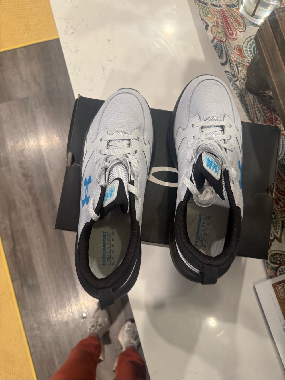 Under Armour mens White Sneakers with Blue Logo - Picture 7 of 7